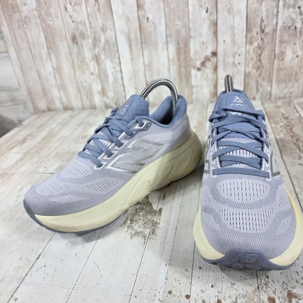 New Balance Fresh Foam X 880 v13 Womens 7.5 Light Blue Silver Running W880O13